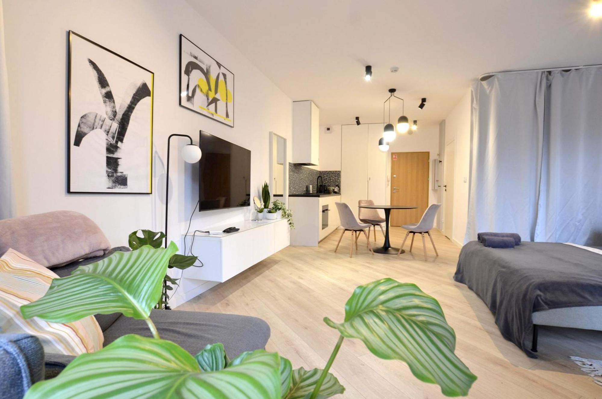Private Parking, Secure Building - Central Apartments Old Town & Main Station Gdansk Exterior photo