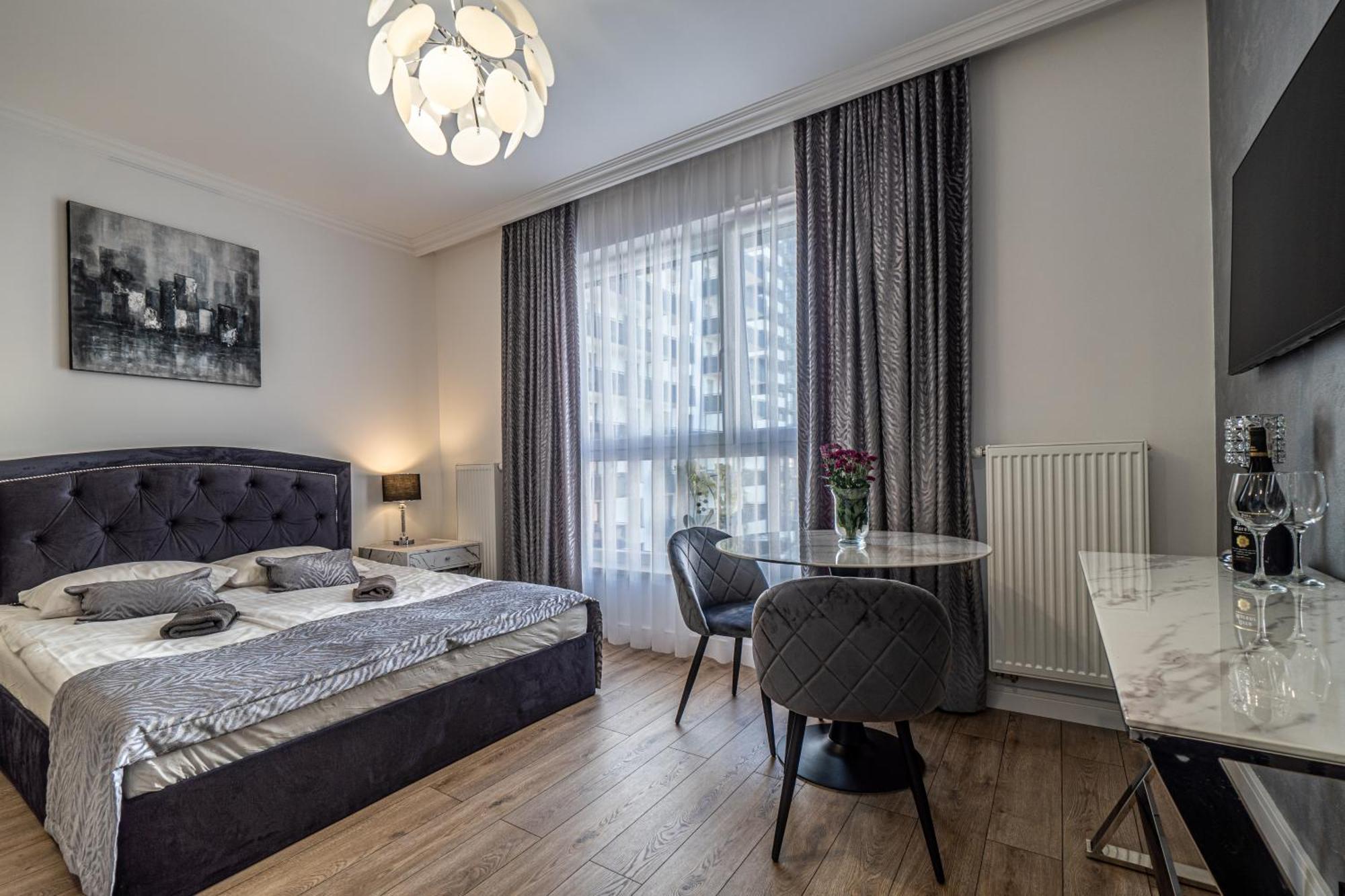 Private Parking, Secure Building - Central Apartments Old Town & Main Station Gdansk Room photo