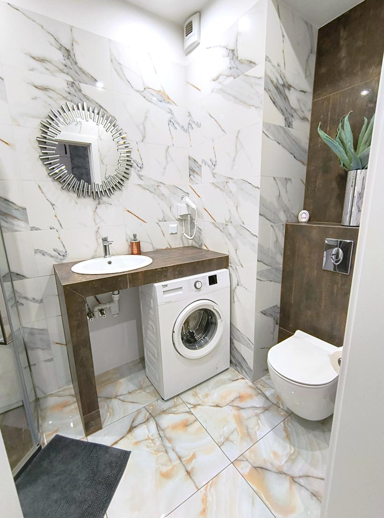 Private Parking, Secure Building - Central Apartments Old Town & Main Station Gdansk Room photo